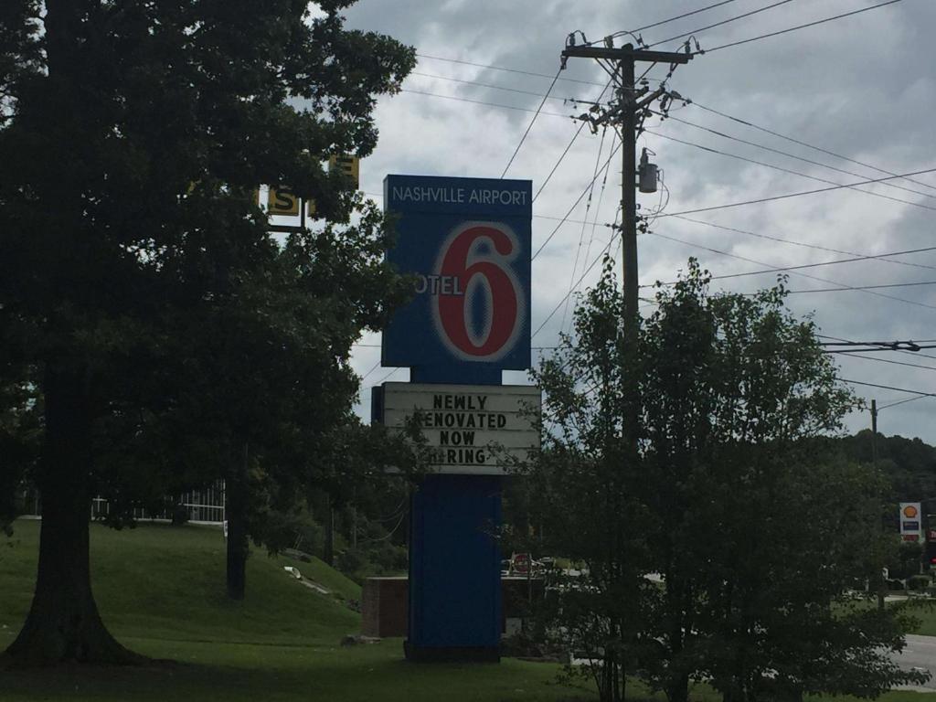 Motel 6-Nashville TN - Airport Main image 1